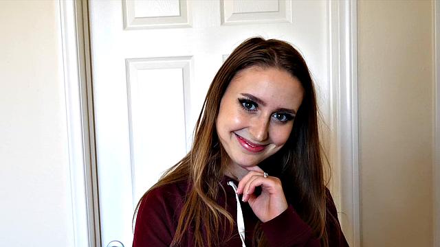 Petite Babe Laney Grey Fucks Neightbor In POV