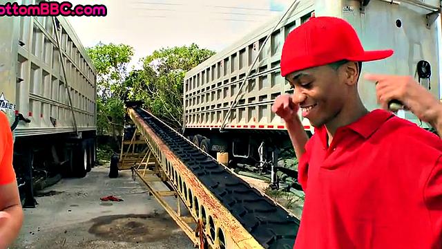 Real amateur black thug gets his asshole banged outdoors