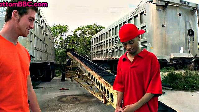 Real amateur black thug gets his asshole banged outdoors