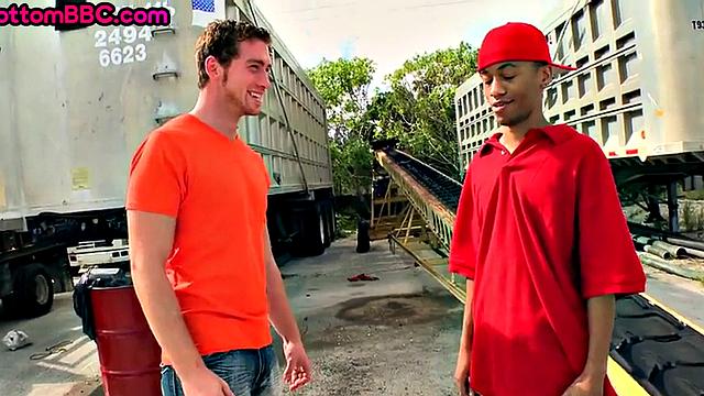 Real amateur black thug gets his asshole banged outdoors