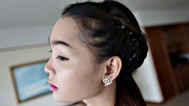 Samy1 - Striptease - Clip