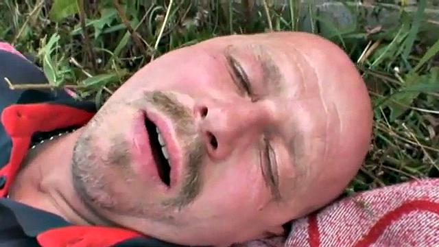 Teen fucked by oldie in outdoor scene