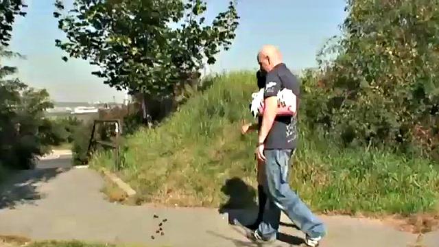 Teen fucked by oldie in outdoor scene