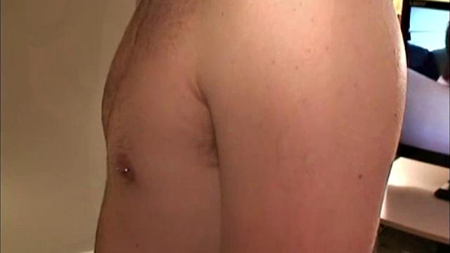 Джереми срывается после тяжелой смены и кончает мощно