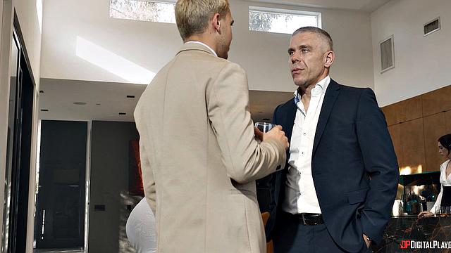 CARDS ON THE TABLE - Episode 1 