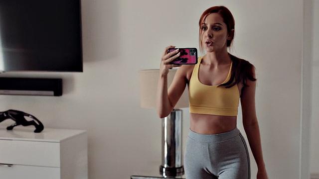 Redhead stepdaughter deepthroats stepdad after sex