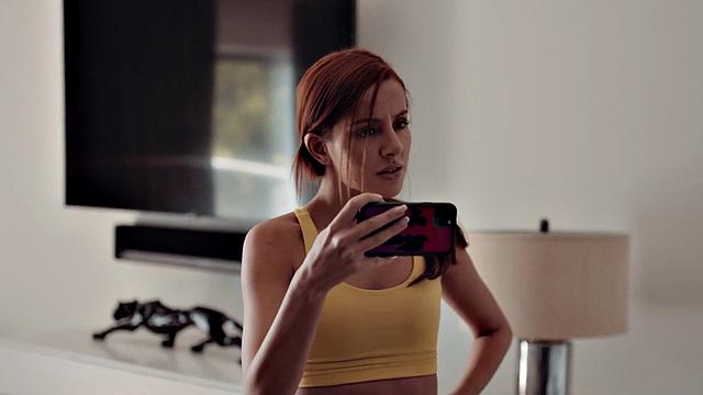 Redhead stepdaughter deepthroats stepdad after sex