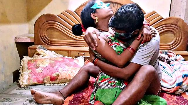 Desi Couple's bhabhi and dever romance and chudai with creampie