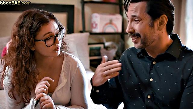 Nerdy 21yo babe got pussypounded by her lover