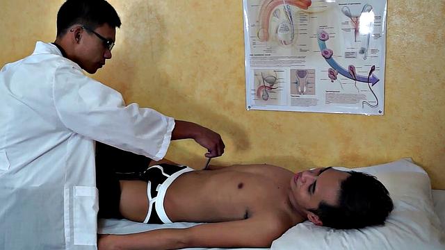 Nippon amateur twink used by his doctor in infirmary