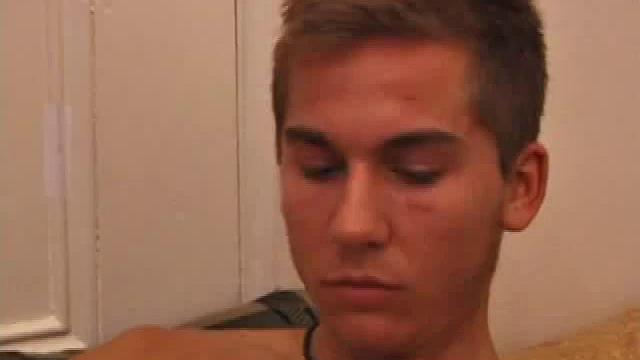 Брок Лабелли копил заряд неделю, чуть не залил себе лицо