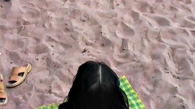 Beach Sex for Hot Chick