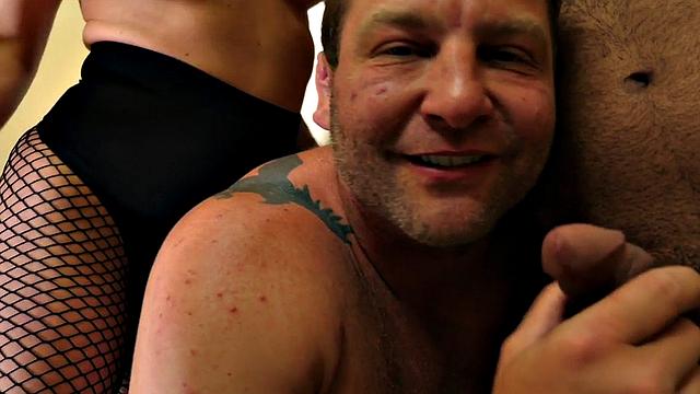 Bisex MILF sucks cock in dirty closeup 3some