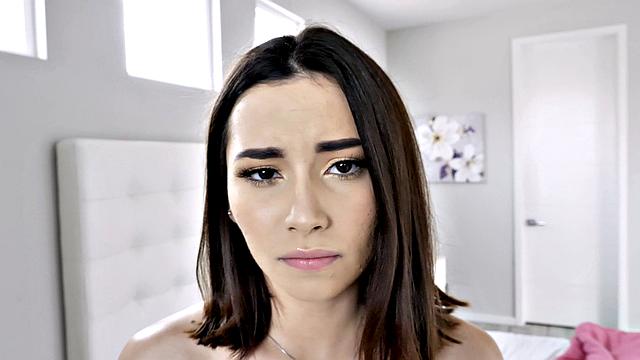 утро начинается не с кофе, а с минета за кухонным столом