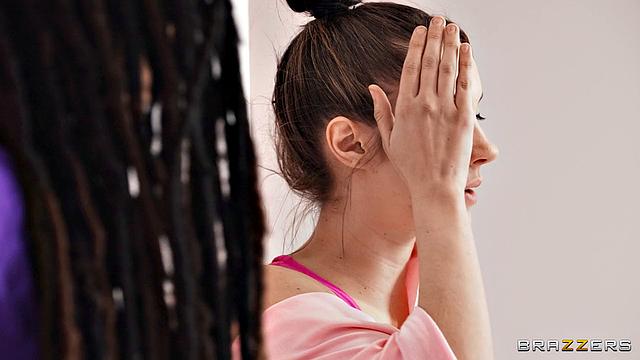 Sneaky Stepmilf Works Out a Creampie