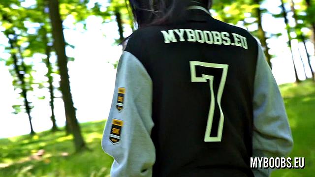 шайон купер курит и дрочит в парке