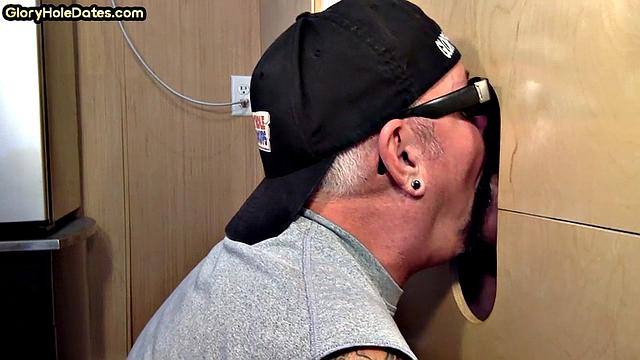 Gloryhole inked daddy sucks till cum in mouth