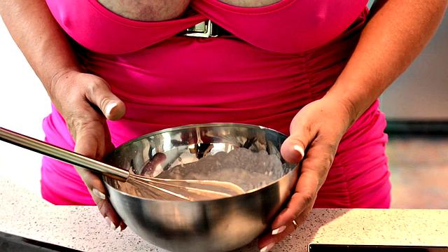 Plump Mom Gets Pounded