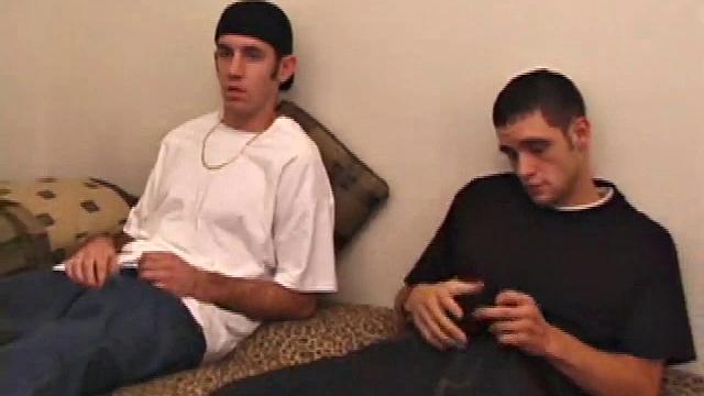 Amateurs Tag And Bama Suck Cock