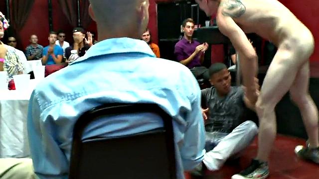 Public blowjob to stripper by a amateur