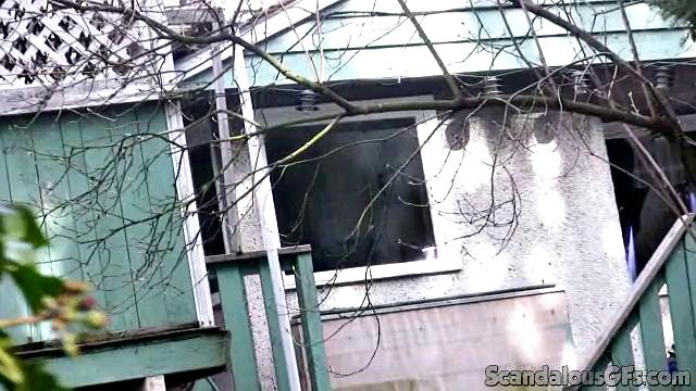 Sexy Girl Gets Filmed In the Shower