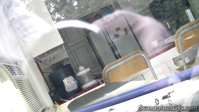 Sexy Girl Gets Filmed In the Shower