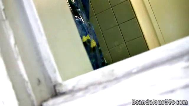 Sexy Girl Gets Filmed In the Shower