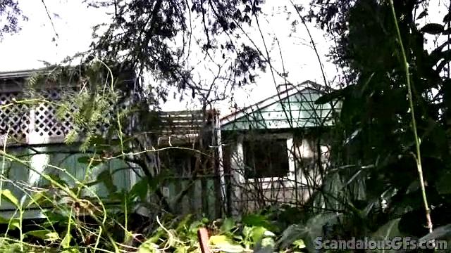 Sexy Girl Gets Filmed In the Shower