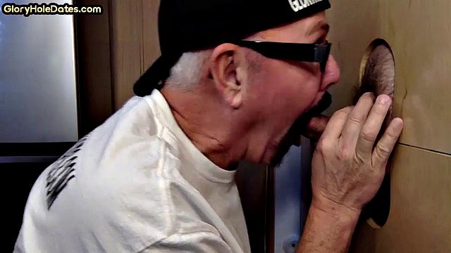 Gloryhole DILF takes fresh load in his greedy mouth