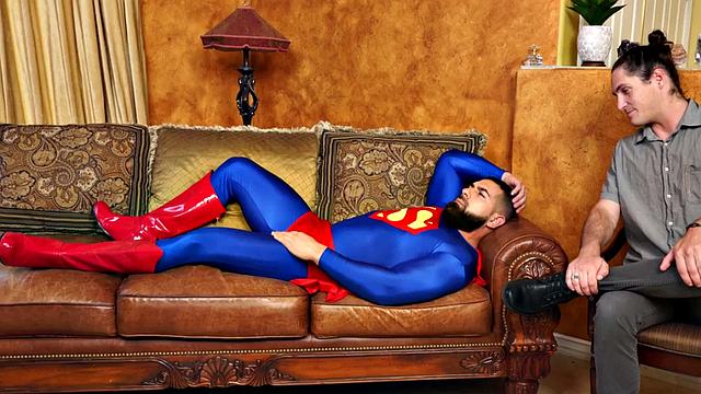 Buff superheroes sucking after bareback in couple