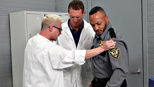 Mesmerized uniformed gays enjoy 3some with doctor