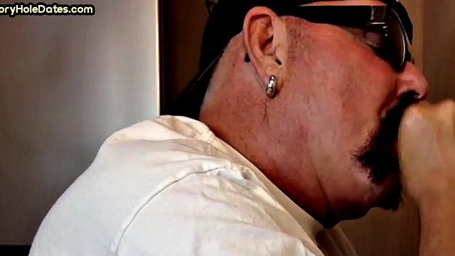 Deepthroating gloryhole DILF eats meat in POV closeup