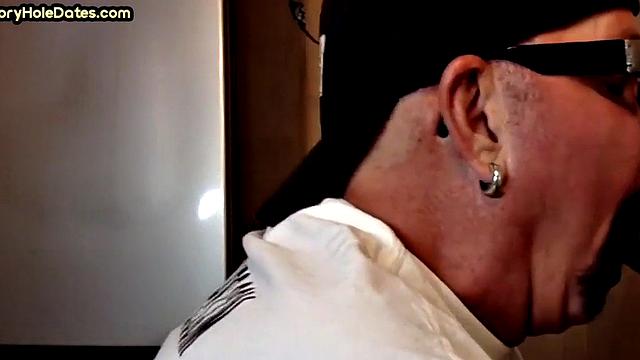 Deepthroating gloryhole DILF eats meat in POV closeup