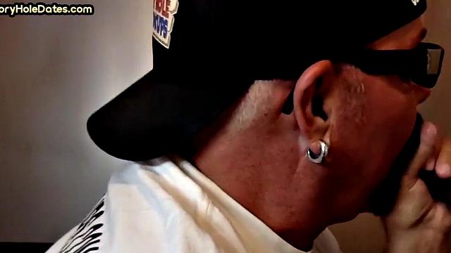 Deepthroating gloryhole DILF eats meat in POV closeup