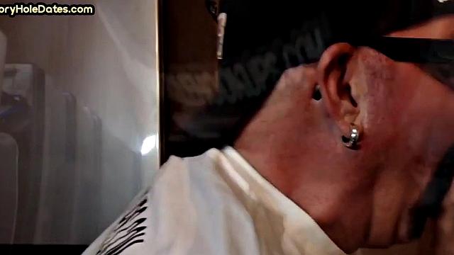 Deepthroating gloryhole DILF eats meat in POV closeup