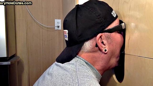 Amateur gaydaddy sucks gloryhole dick till cum in mouth