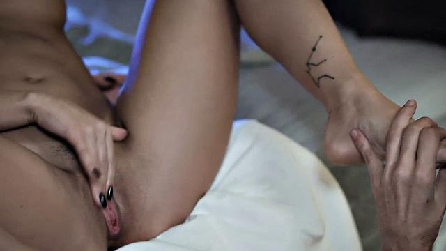 Stepdaughter sucks of her stepdad before pussyfuck