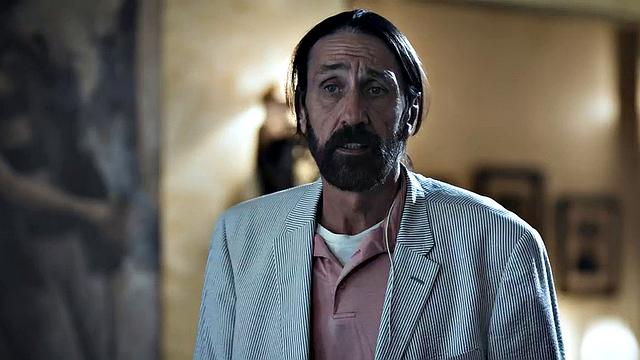 Stepdaughter sucks of her stepdad before pussyfuck