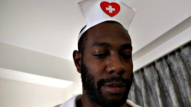 GF cockriding bf in threeway while in stockings