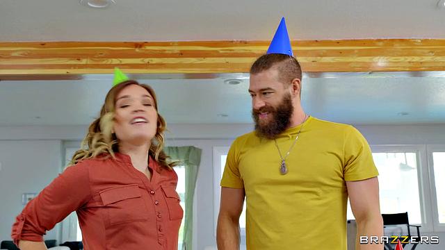 Smashing My Lesbian Roommates