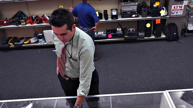 Real straight guy ass-bummed by pawn shop owner
