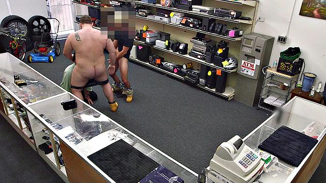 Real straight guy ass-bummed by pawn shop owner