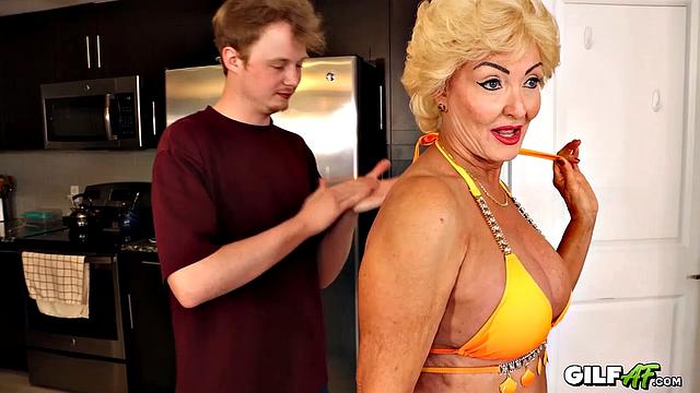 Greasing Granny - Seka Black