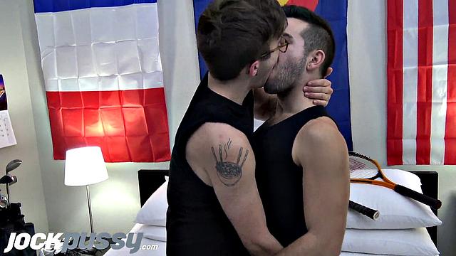 Riley and Ari Atlanta Chapter 3