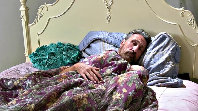 vanessa sky получает по полной в жопу от отчима