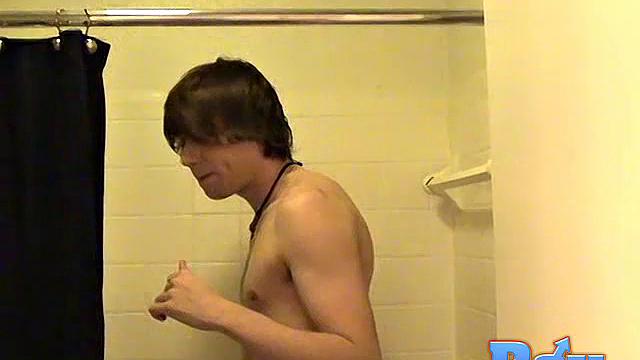 Trace Masturbates in the Shower - Trace