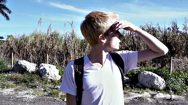 Helpless Boys - Alex Meyer - Blondie Needs A Lift