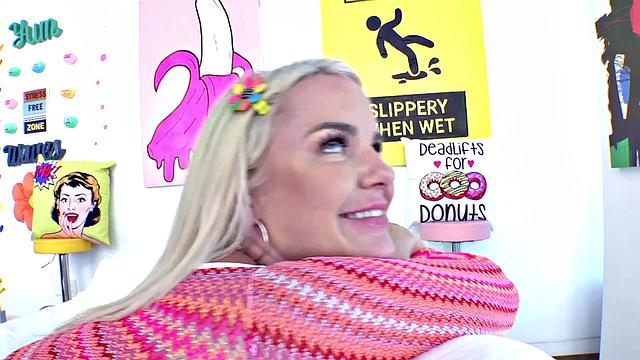 Slim Vic Gives It Up