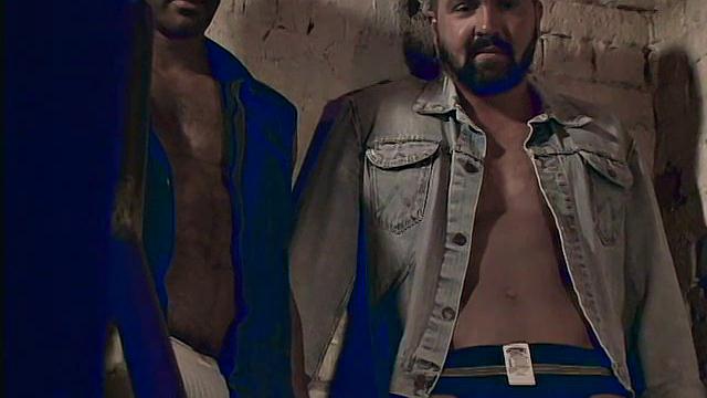 Фотосессия: Джош Вест и Мэнни развлекаются - фотографируют