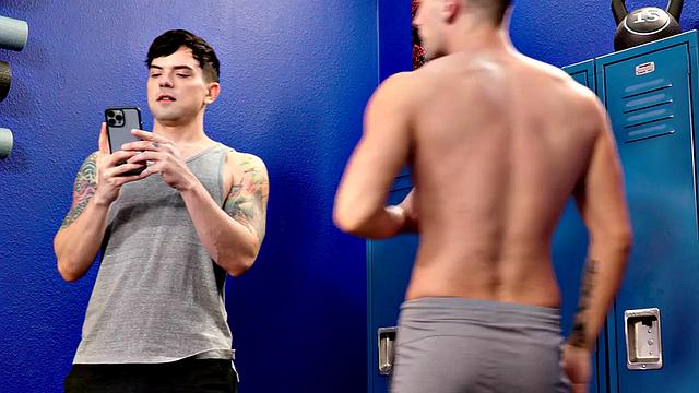 Athletic gym stud barebacked in locker by his BF